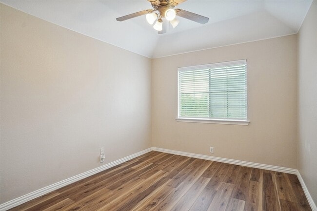 Building Photo - 1421 Savoy Ct