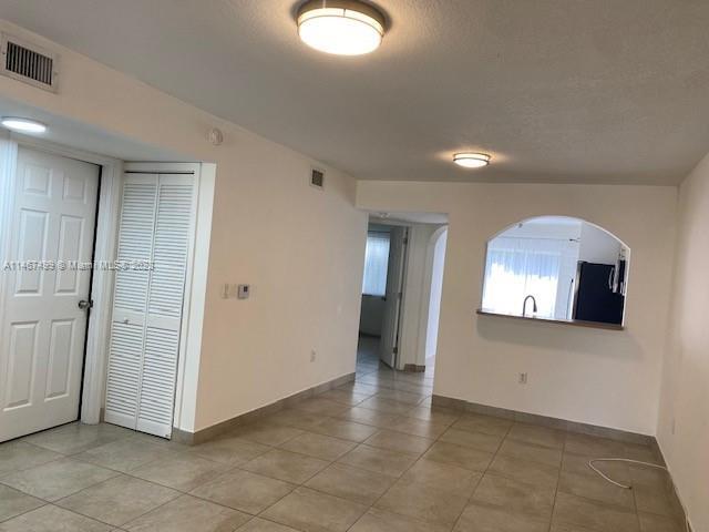 Building Photo - 1300 SE 29th St