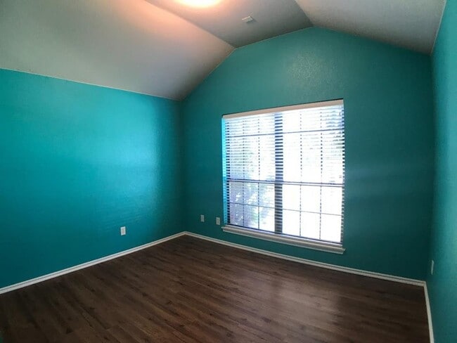 Building Photo - 16224 Panther Way
