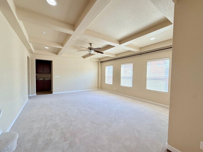 Building Photo - 6531 Wexford Dr