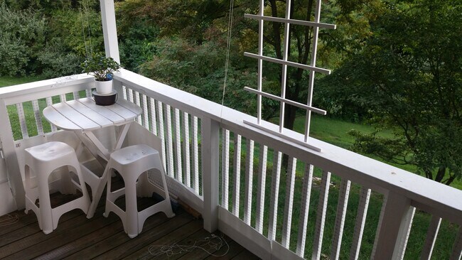 Building Photo - 1300 Cedar Ridge Dr