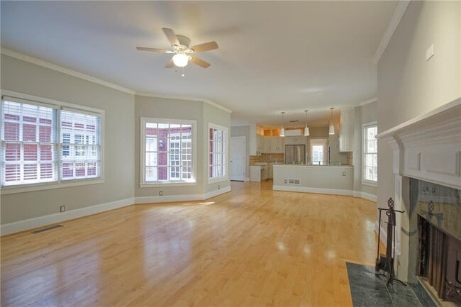 Building Photo - 1150 Goodwin Pl NE
