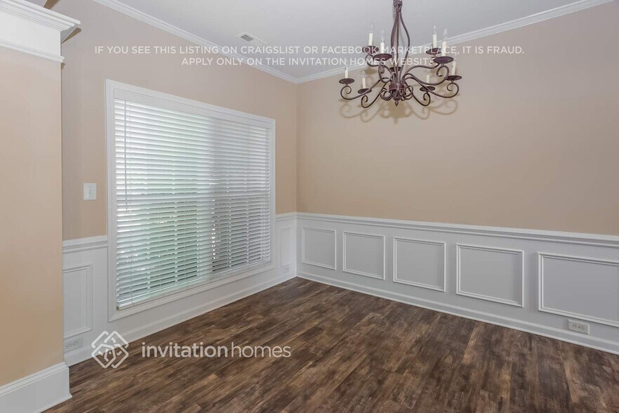 Building Photo - 5817 Lindley Crescent Dr
