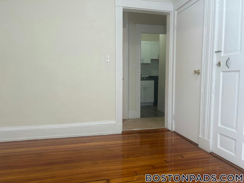 Building Photo - 128 Allston St