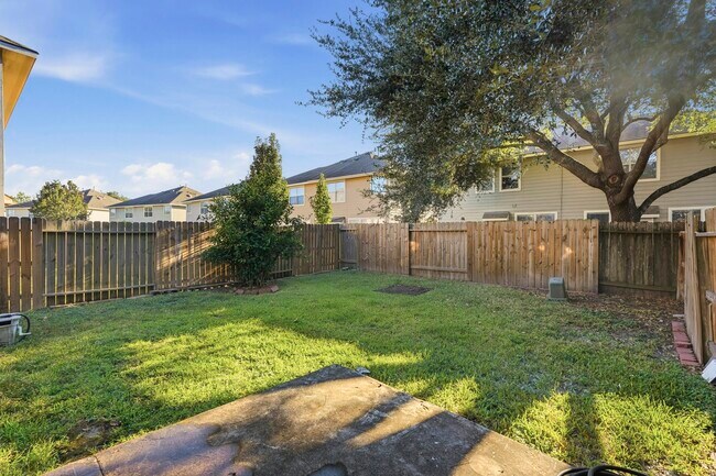 Building Photo - 5606 Redgrove Ln