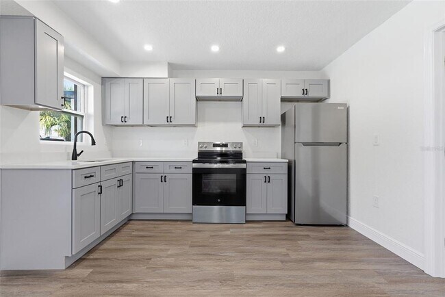 Building Photo - 113 145th Ave