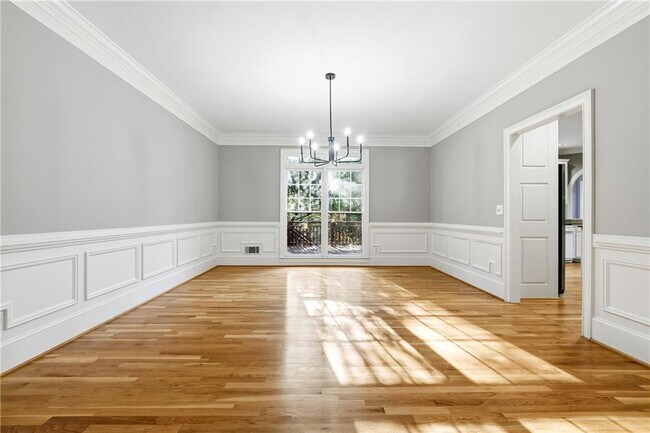 Building Photo - 5020 Greatwood Ln