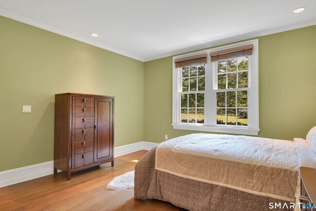 Building Photo - 55 Bishop Ln