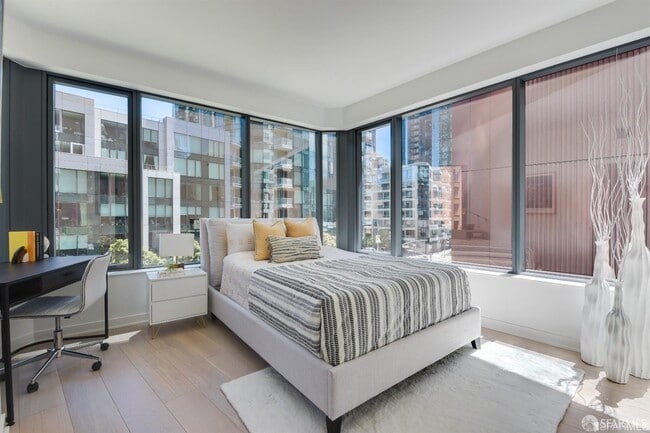 Building Photo - 280 Spear St