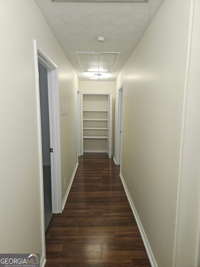 Building Photo - 1148 Marifran Dr SW