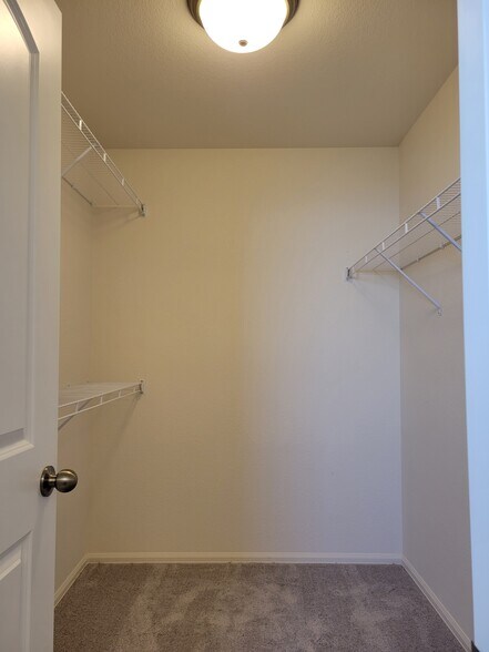 Building Photo - 1620 103rd Avenue Ct