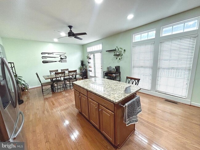 Building Photo - 3120 King Ln