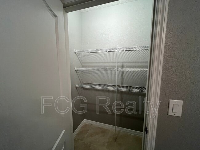 Building Photo - 5106 Fiddlewood Way