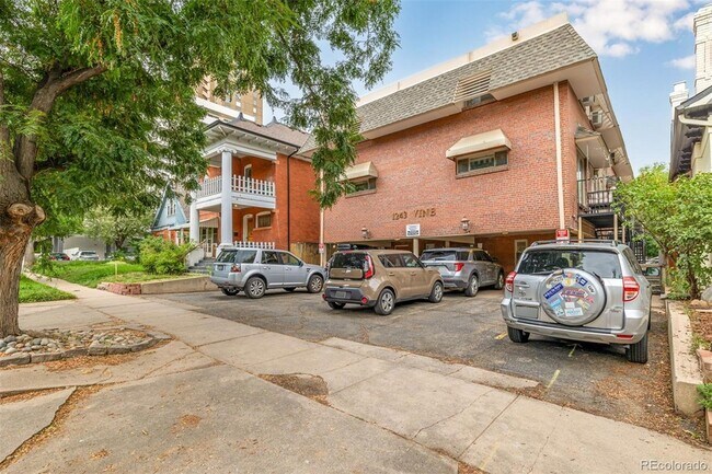 Building Photo - 1243 Vine St