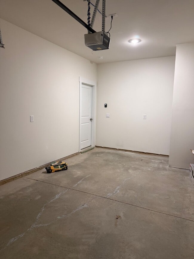 Building Photo - 1129 Wenna Wy