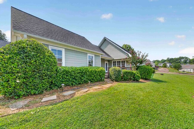 Building Photo - 1081 Carriage Ridge Dr