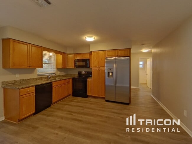 Building Photo - 92 Ventura Dr