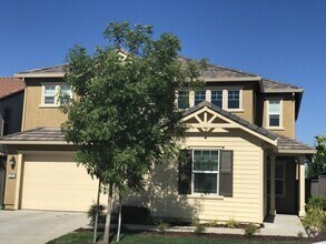 Building Photo - 5 bedroom Whitney Ranch Beauty! Walking di...