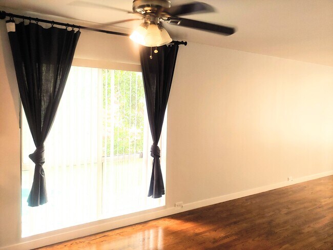 Building Photo - 500 Evergreen St