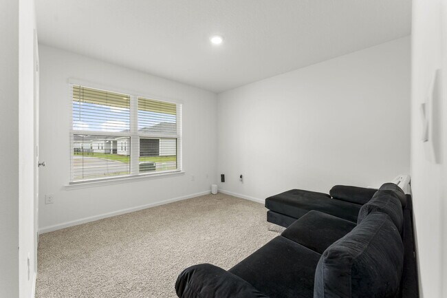 Building Photo - 255 Riverwalk Cir