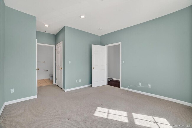 Building Photo - 1310 Half Moon Bay Dr