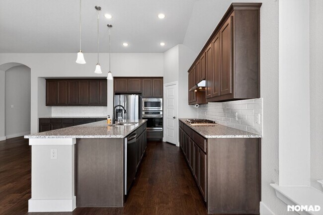 Building Photo - Spacious 4Bd/3Bath House in Little Elm