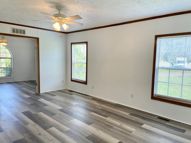 Building Photo - 11582 Charity Ln