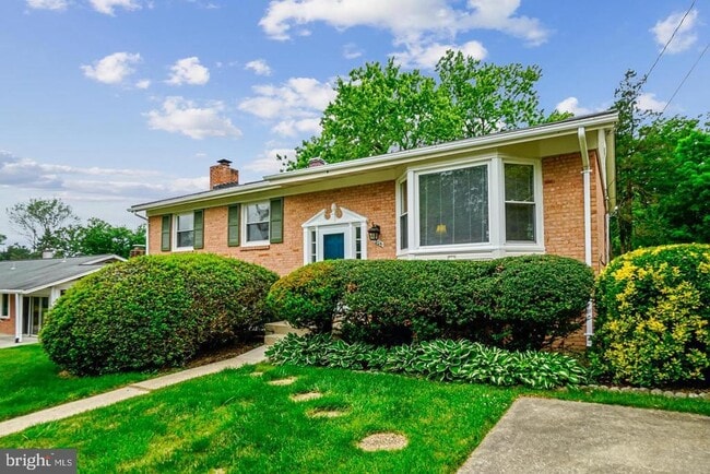 Building Photo - 11806 Seven Locks Rd