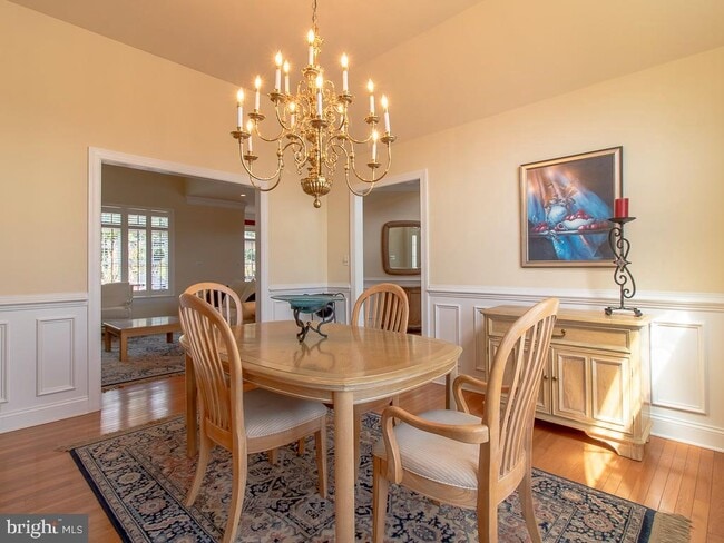 Building Photo - 10 Wellington Pl