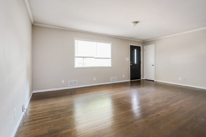 Building Photo - 904 NE 67th St