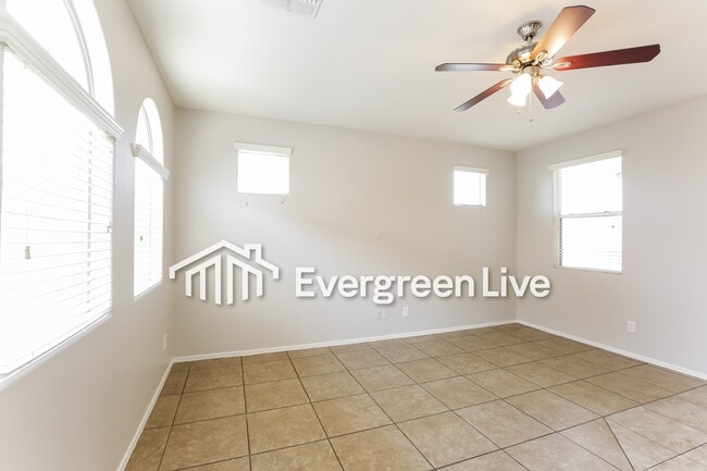 Building Photo - 7116 S 48th Glen