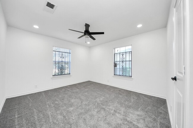 Building Photo - 3926 Florinda St