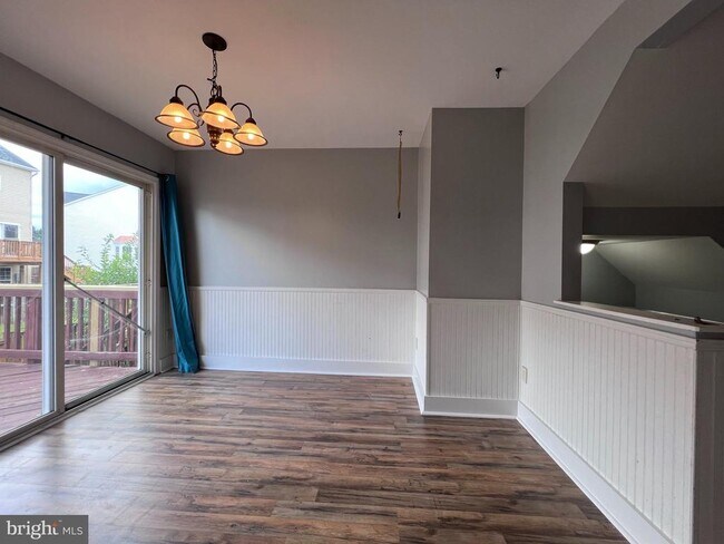 Building Photo - 9038 Falcon Glen Ct