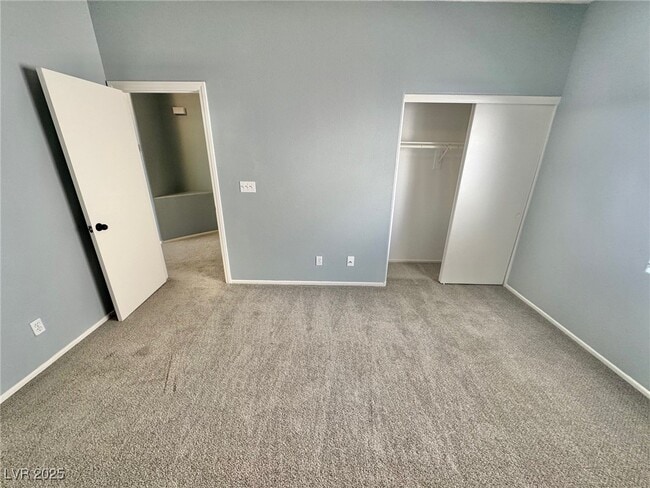 Building Photo - 6025 Draft Horse Dr