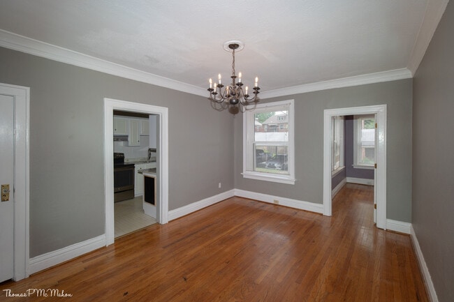 Dinning Room - 6300 Southwood Ave