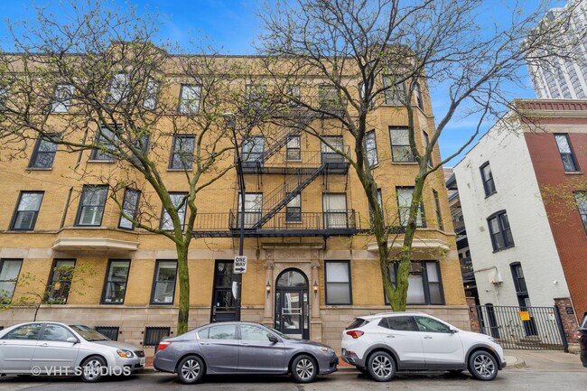 Primary Photo - 210 W Eugenie St
