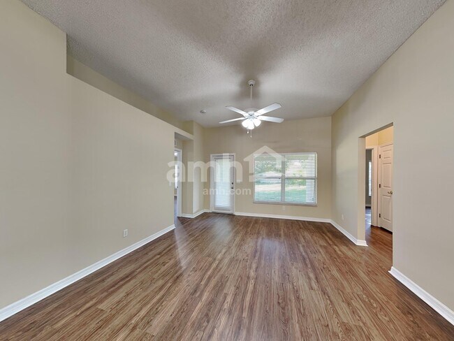 Building Photo - 875 Sedgewood Cir