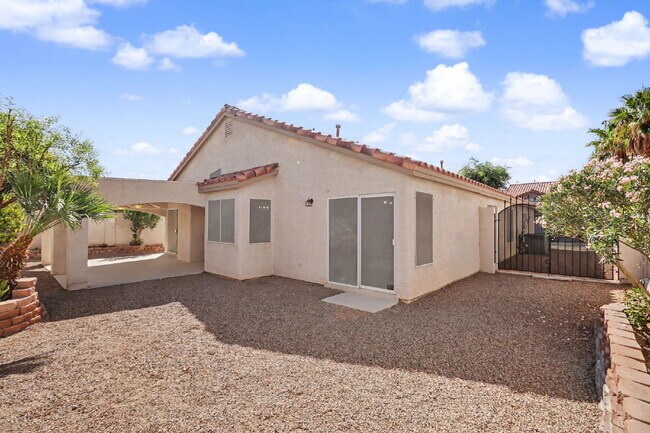 Building Photo - 2054 Cardigan Ave