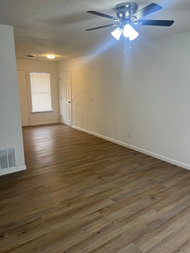 Building Photo - 2403 N Osage St