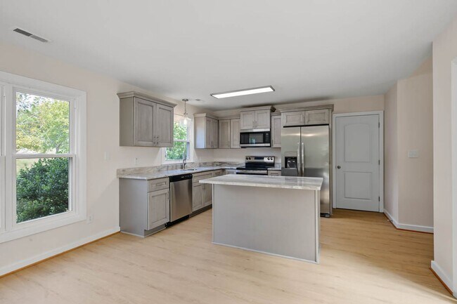 Building Photo - 300 Smoots Ln