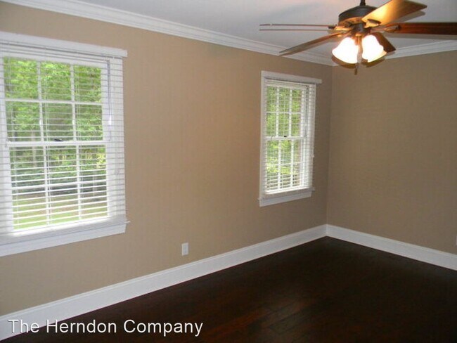 Building Photo - 4 br, 2.5 bath House - 797 Lake Laurie Drive
