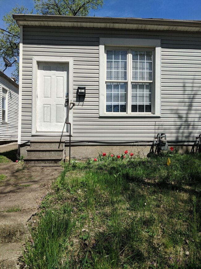 Building Photo - 1031 Euclid