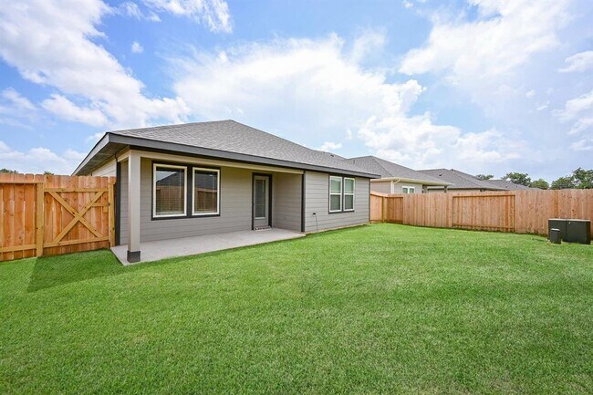 Building Photo - 1602 Mazzini Dr