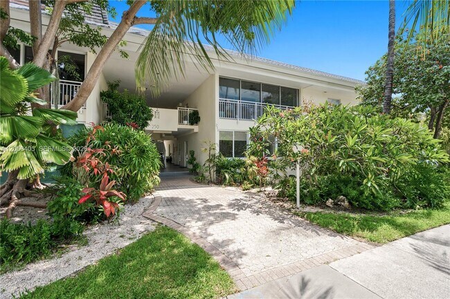 Building Photo - 260 Sunrise Dr