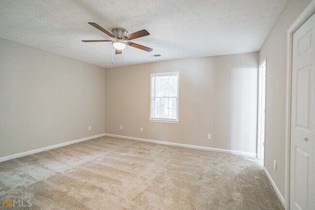 Building Photo - 1605 Sugar Plum Dr SW