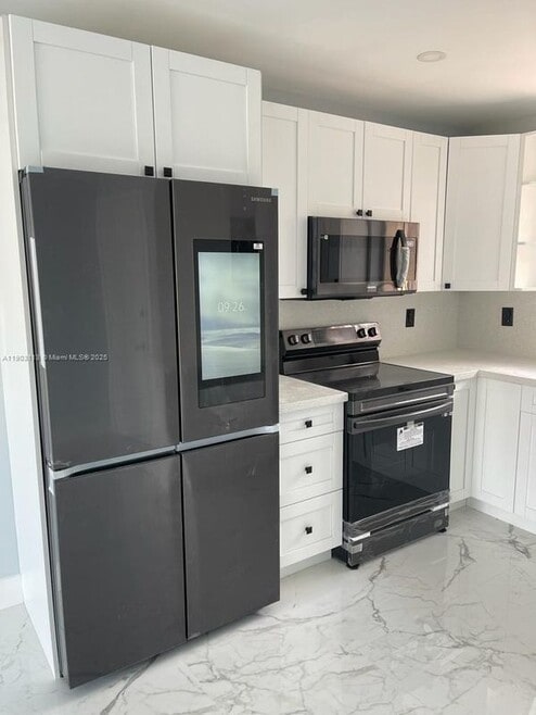 Building Photo - 47 NW 47th Ave