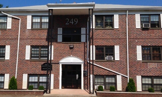 Interior Photo - 249 Prospect Street 2013, LLC