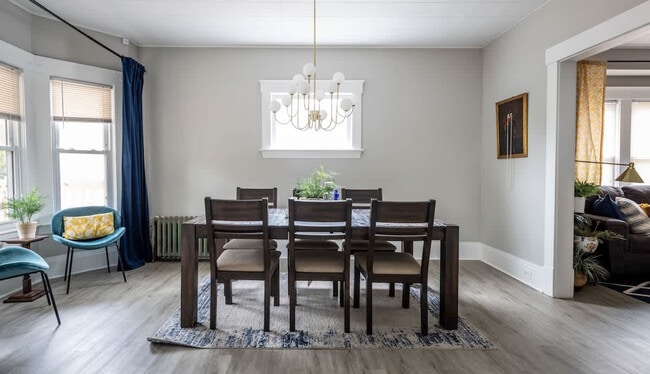 Building Photo - 6011 Ellen Ave