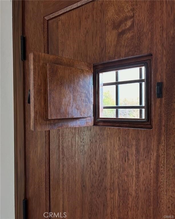 Building Photo - 1457 N Kenmore Ave