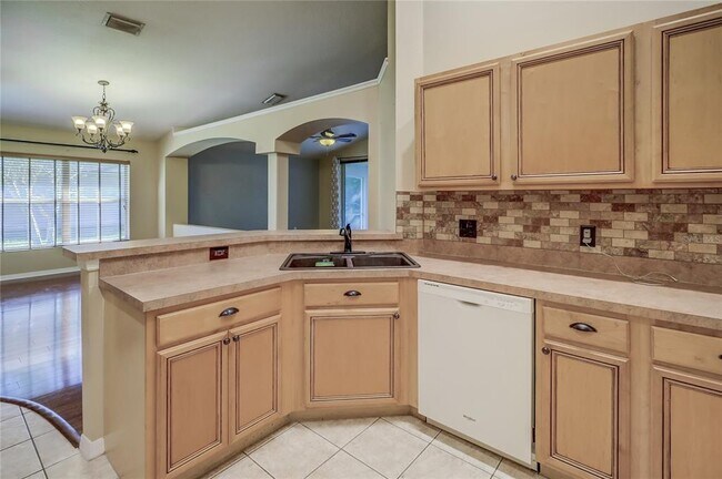 Building Photo - 18904 Nest Fern Cir